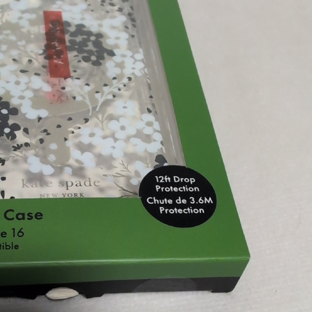 kate spade Black and White Floral iPhone 16 Case - Picture 5 of 8